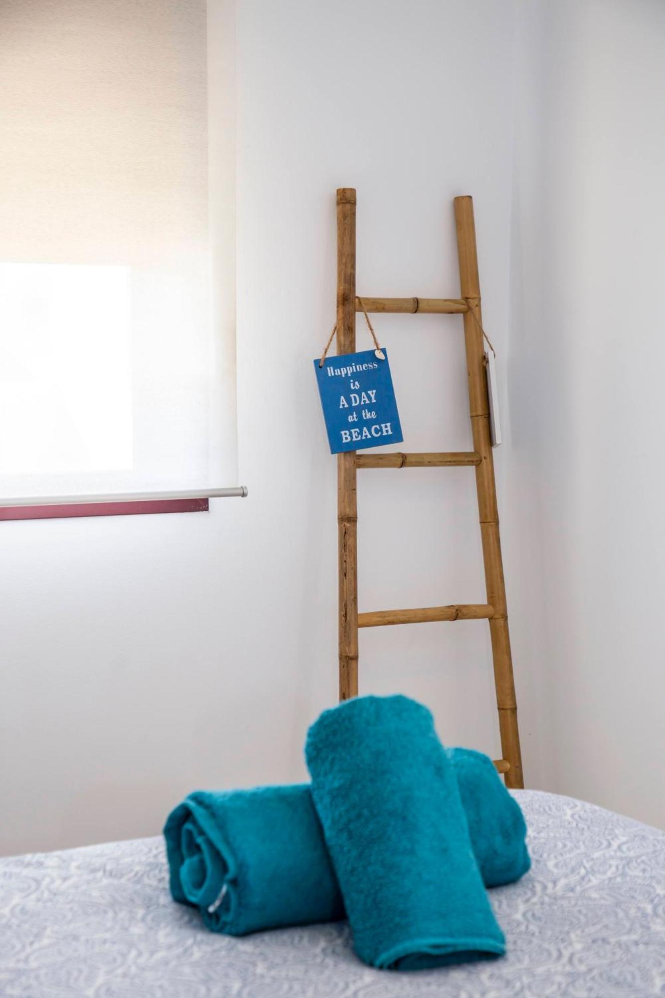 VALDECARRETAS Apartamento Rota cerca de playa Exterior foto